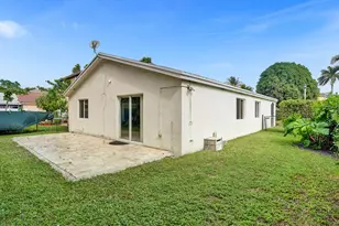 1245 SW 46th Way, Deerfield Beach, FL 33442 - Photo 31