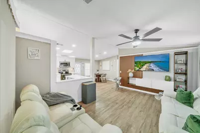 141 Plantation Boulevard, Lake Worth, FL 33467 - Photo 17