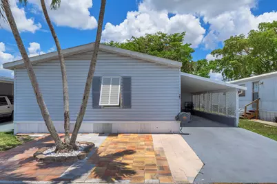 141 Plantation Boulevard, Lake Worth, FL 33467 - Photo 5