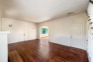 619 30th St, West Palm Beach, FL 33407 - Photo 13
