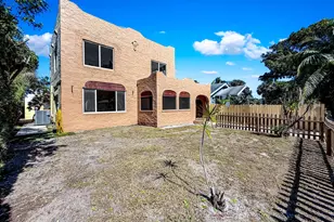 619 30th St, West Palm Beach, FL 33407 - Photo 9