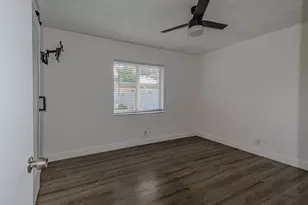 7808 SW 7th Ct, North Lauderdale, FL 33068 - Photo 7