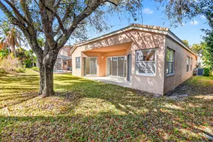 2431 Westmont Dr, Royal Palm Beach, FL 33411 - Photo 39
