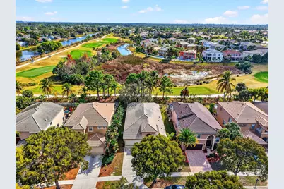 2431 Westmont Drive, West Palm Beach, FL 33411 - Photo 43