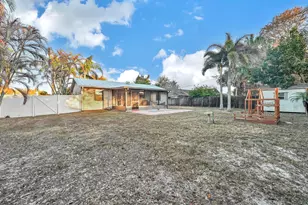 626 SW Cynthia St, Port Saint Lucie, FL 34983 - Photo 25