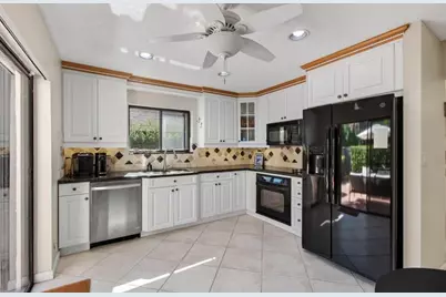 7745 Stanway Place E, Boca Raton, FL 33433 - Photo 13