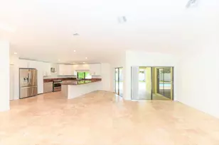 330 NE 26th St, Boca Raton, FL 33431 - Photo 17