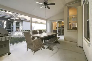 409 Woodview Cir, Palm Beach Gardens, FL 33418 - Photo 35
