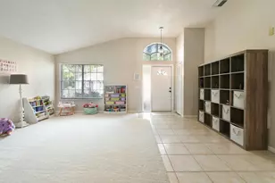 409 Woodview Cir, Palm Beach Gardens, FL 33418 - Photo 5