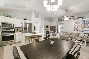 409 Woodview Cir, Palm Beach Gardens, FL 33418 - Photo 45