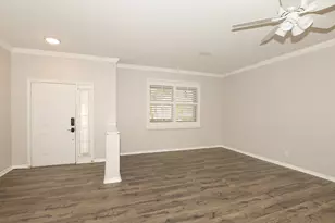 569 NW Cortina Ln, Port Saint Lucie, FL 34986 - Photo 13