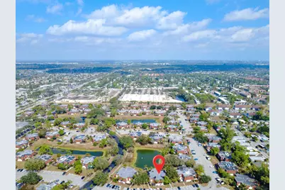 2221 White Pine Circle #B, Greenacres, FL 33415 - Photo 37