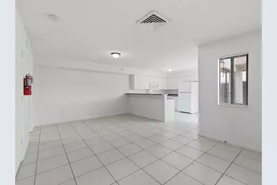 2221 White Pine Circle #B, Greenacres, FL 33415 - Photo 11