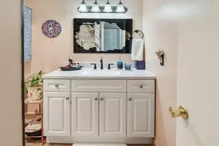 17 Colonial Club Dr, Boynton Beach, FL 33435 - Photo 9