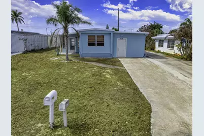 8420 SE Eagle Avenue, Hobe Sound, FL 33455 - Photo 1
