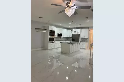 1305 Lucaya Drive, Riviera Beach, FL 33404 - Photo 9