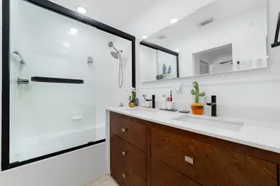 21105 NW 14th Place #4, Miami Gardens, FL 33169 - Photo 7