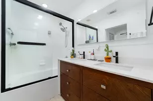 21105 NW 14th Pl, Miami Gardens, FL 33169 - Photo 7