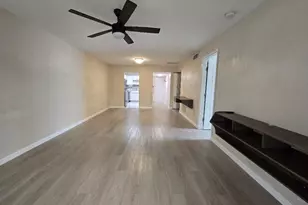 126 Sparrow Dr, Royal Palm Beach, FL 33411 - Photo 11