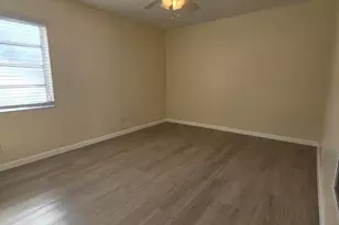 126 Sparrow Dr, Royal Palm Beach, FL 33411 - Photo 21