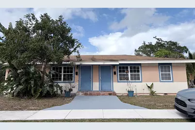 213 SE 9th Street, Delray Beach, FL 33483 - Photo 1
