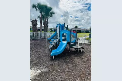 715 Pomegranate Place, Fort Pierce, FL 34981 - Photo 13