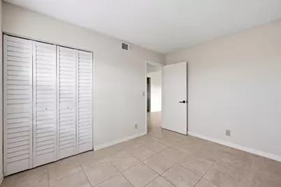 1502 SE Royal Green Circle #201, Port Saint Lucie, FL 34952 - Photo 15