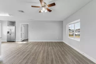 908 Landsdowne Dr, Sebastian, FL 32958 - Photo 11