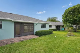 9860 Pecan Tree Dr, Boynton Beach, FL 33436 - Photo 21