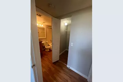 760 Executive Center Drive #33, West Palm Beach, FL 33401 - Photo 13