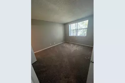 760 Executive Center Drive #33, West Palm Beach, FL 33401 - Photo 7