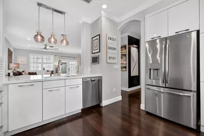 203 E Thatch Palm Circle, Jupiter, FL 33458 - Photo 13