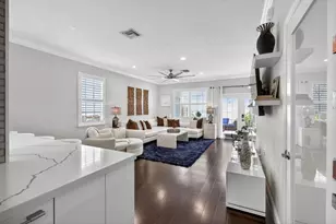 203 E Thatch Palm Cir, Jupiter, FL 33458 - Photo 17