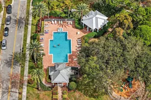 203 E Thatch Palm Cir, Jupiter, FL 33458 - Photo 51