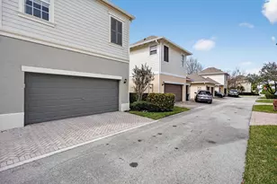 203 E Thatch Palm Cir, Jupiter, FL 33458 - Photo 49