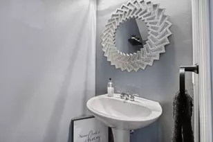 203 E Thatch Palm Cir, Jupiter, FL 33458 - Photo 25