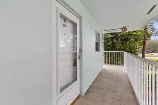 1901 Indian River Blvd, Vero Beach, FL 32960 - Photo 19