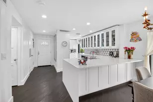 28 Stratford Ln, Boynton Beach, FL 33436 - Photo 1