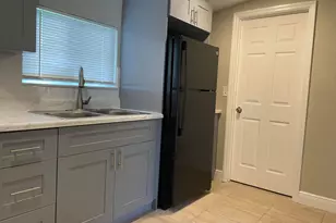 5004 Killarney Ave, Fort Pierce, FL 34951 - Photo 5