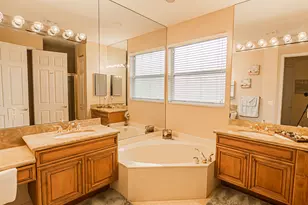 431 NW Coolwater Ct, Port Saint Lucie, FL 34986 - Photo 9