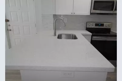 718 Executive Center Drive #13, West Palm Beach, FL 33401 - Photo 5