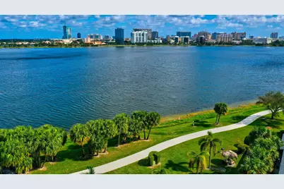 718 Executive Center Drive #13, West Palm Beach, FL 33401 - Photo 19