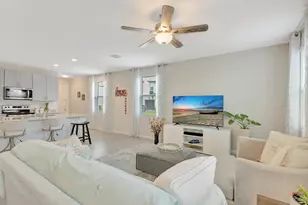 2401 SE Tarvest Wy, Stuart, FL 34997 - Photo 17