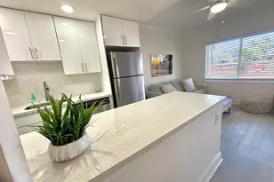 1035 Spanish River Rd, Boca Raton, FL 33432 - Photo 5