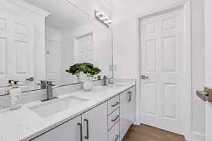 11475 NW 94th Pl, Hialeah Gardens, FL 33018 - Photo 15