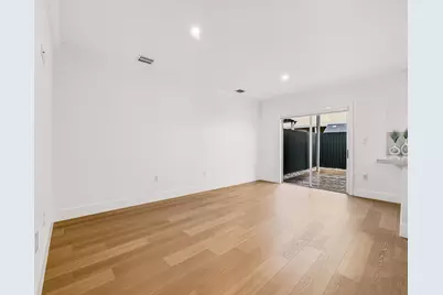 11475 NW 94th Place #3, Hialeah Gardens, FL 33018 - Photo 7