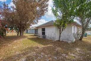 5718 NW North Macedo Blvd, Port Saint Lucie, FL 34983 - Photo 35