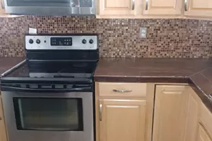 492 NW 165th St Rd, Miami, FL 33169 - Photo 5