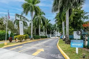 492 NW 165th St Rd, Miami, FL 33169 - Photo 1