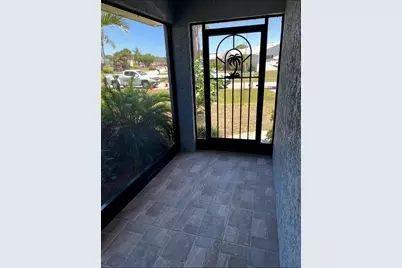 826 SE Quiescent Lane, Port Saint Lucie, FL 34983 - Photo 3